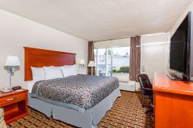 Days Inn by Wyndham Charlottesville/University Area