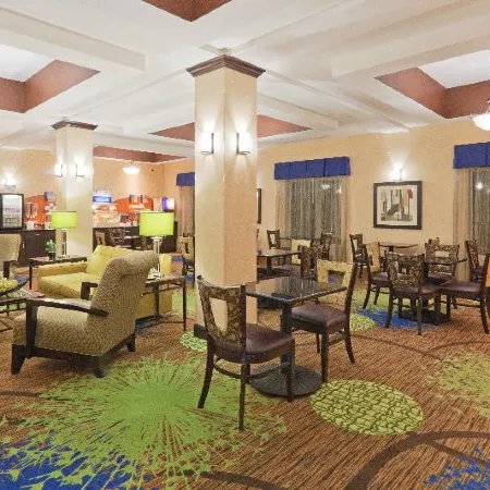 Holiday Inn Express COLUMBIA by IHG