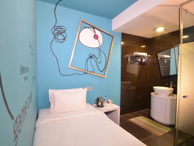 Zoom Inn Boutique Hotel - Danga Bay, Johor Bahru Отели в г. Голден-Бэй