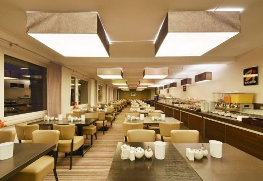 4. 호텔 암 칼스토..