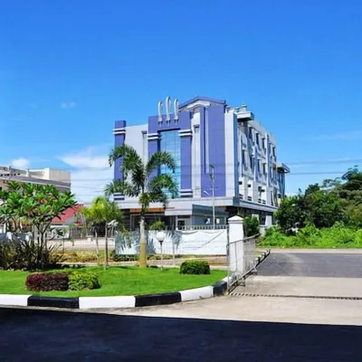 Hotel Harmony in & Karaoke Отели рядом с достопримечательностью «Памятник Digulis»