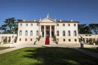 Hotel Villa Cornér Della Regina Hotels near Padri Bianchi