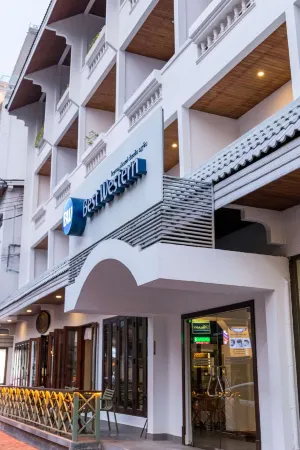 โรงแรมเลอชาร์ม เวียงจันทน์
