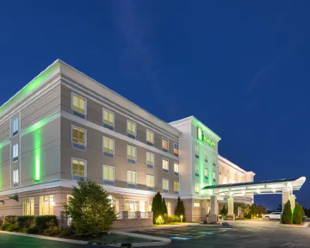 ホリデイ イン ジャクソン NW - エアポート ロード by IHG ブラックマンのホテル