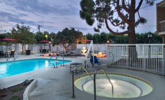 Holiday Inn OXNARD NORTH