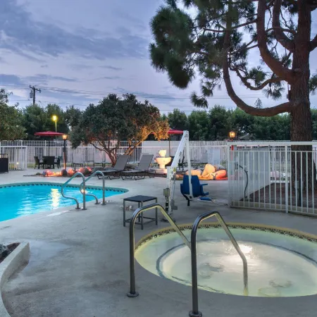 Holiday Inn OXNARD - VENTURA by IHG