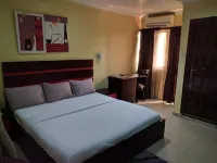 Whitehouse Hotel and Conference Centre