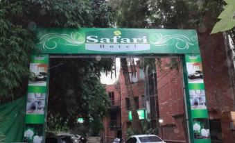 Safari Hotel Mall Road