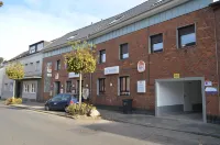 Pension "zur Traube" Hotels in der Nähe von Alt-Kaster