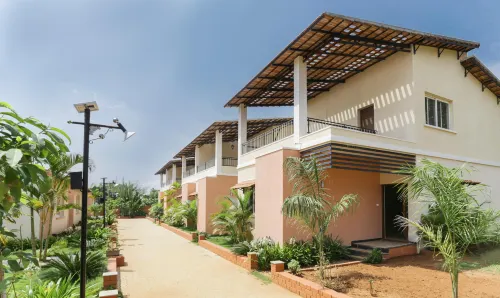 Treebo Laa Gardenia Resort, Nilavoor Lake Hotel a Yelegiri