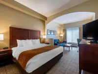 Comfort Suites Downtown Hotels near Dubsdread Golf Course