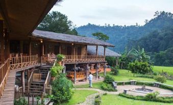 Karen Hill Tribe Lodge