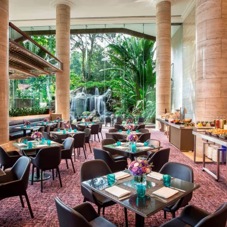 Sheraton Towers Singapore Отели рядом с достопримечательностью «Торговый центр The Paragon»