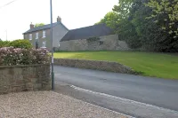 White House Cottages Hôtels à : Willington