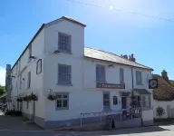 The Sloop Inn فنادق في Thurlestone