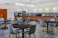 Wyndham Garden Kenosha Harborside - breakfast