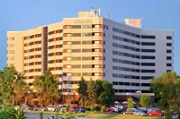Hilton Chicago/Oak Brook Suites فنادق في York Township