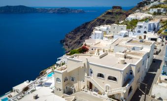 Damigos Caldera World