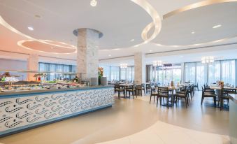 Vassos Nissi Plage Hotel & Spa