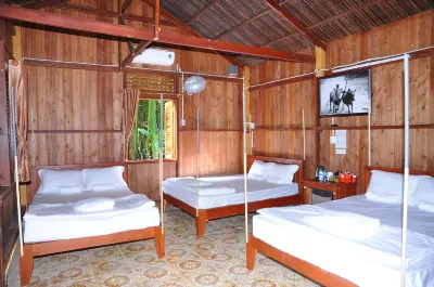 Ben Tre Farm Stay Отели в г. Giong Trom District
