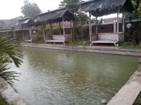 Villa Syarif Sukabumi فنادق في Sukabumi