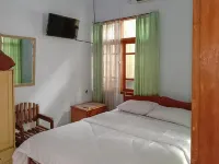 Hotel Istiqlah Syariah Giri 호텔