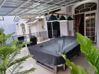Rumah Awan Bogor with Private Swimming Pool Hotels in Sumur Batu
