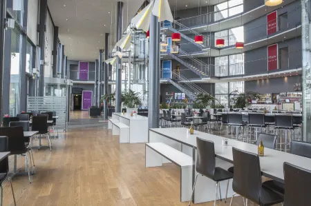 Aiden by Best Western Skavsta Airport Отели в г. Нючёпинг