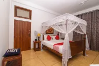 Gangula Villa Hotels in Halloluwa
