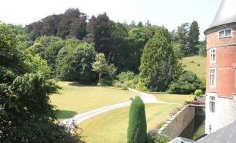 Hôtel - Ferme du Château d'Ahin