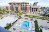 Texas A&M Hotel and Conference Center - Uima-altaat