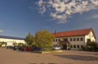 Weingut Sandwiese Winzerhotel - parking