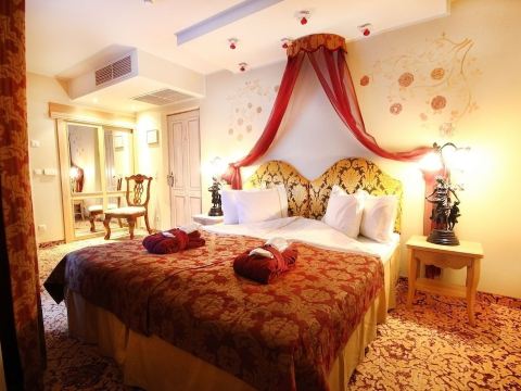 Grand Rose Spa Hotel