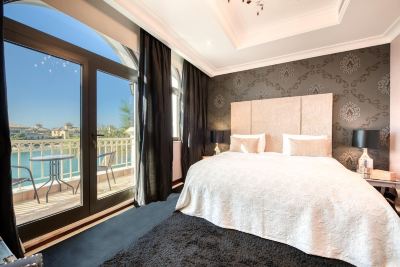 Luxury Villa, 5 Bedrooms, Beach View