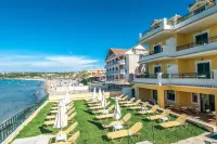 Andreolas Luxury Suites Hotels near Porto Kamilafka Beach