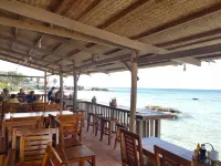 프리 비치 리조트