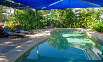 Tropical Palms Resort & 4WD Hire