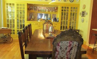 Amie St.Jéan Bed and Breakfast - Housity