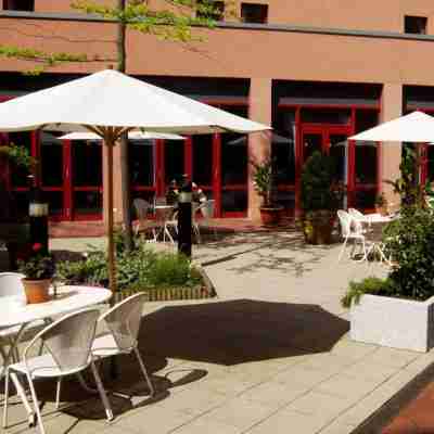 TRYP by Wyndham Halle Hotel Exterior