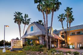 Azure Hotel & Suites, Trademark Collection by Wyndham
