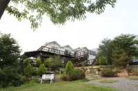 Chamjoeun Pension Hotels in 