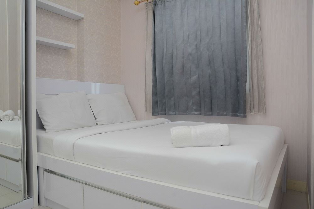 Comfortable And Clean 2br Green Pramuka Apartment - Giacarta