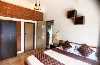 Sipa's HideOut فنادق في Vilpatti