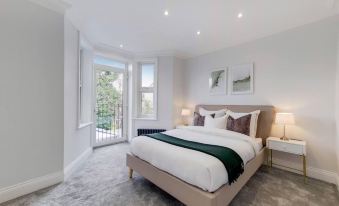 Captivating 2-Bed Apartment in North London