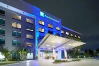 Holiday Inn Express & Suites Doral - Miami Hotels near Vapor 4 All Smoke Shop