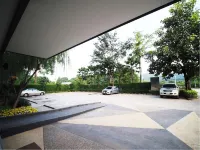โรงแรมฟอร์จูน ดีพลัส เขาใหญ่ - ที่มีที่จอดรถ