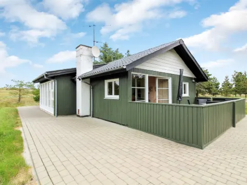 "Juste" - 2.2km from the Sea