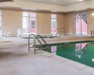 Quality Inn Fort Dodge - Swimmingpools