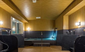 Hotel Route-Inn Ebina Ekimae - Housity