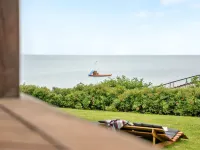 "Stefanie" - 10m from the Sea Hotels in Tranekær